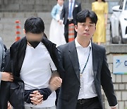 '경복궁 낙서 사주' 이팀장 조사 중 도주…2시간 만에 검거