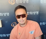 "최원호 감독과 40년 지기…많이 울었다" 정경배 감독대행, 숨길 수 없던 슬픔