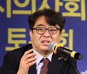 의대 증원 질문에 답하는 이상호 대구시의사회 수석부회장