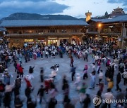 IMF 부총재, 중국 다녀오더니 "中 성장률 올해 5% 도달 가능…예측 상향"