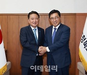 [포토] 김춘진aT 사장-김영환 충북도지사, 간담회