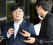 검찰 출석 이명수 기자 "청탁 전화 없었음 디올백 몰카 취재 없었다"