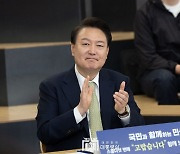 ‘임기 단축’ 개헌, 윤 대통령이 국민 지지 받을 절호의 기회