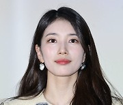 [mhn포토] 수지 '원더랜드로 인사드려요'