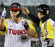 KBO, 유소년 장학생 50명 선정…1년 간 장학금 지원