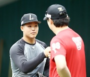 SSG '임시 대체선수' 시라카와, 31일 취업비자 발급…주말부터 등판 가능