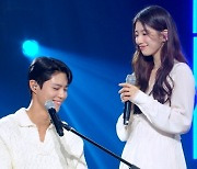 박보검♥수지, '현실커플설' 사진 더 있다 "만날 때마다 무조건 찍어" (아티스트)