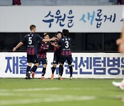 '이승우 2연속 골' 수원FC, 인천 3-1 꺾고 홈 3연승…4위 도약