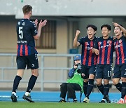 [케리뷰] '이승우·정승원·장영우 골' 수원FC, '무고사 만회골' 인천 3-1 제압 '홈 3연승'