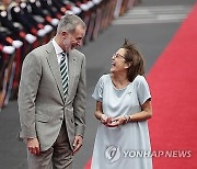 EL SALVADOR INVESTITURE