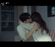 "내 인내심 바닥났어요" 위하준♥정려원 키스→쌍방통행 시작('졸업')