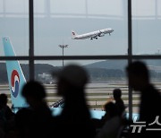 북한 오물풍선에 인천공항 여객기 운항 4편 이·착륙 일시 중단돼