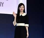 [TEN포토]노정의 '청순미 넘치는 인사'