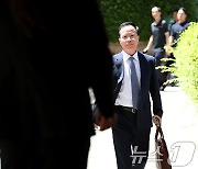 법정 출석하는 김광호 전 서울청장