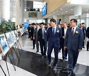 전남도의회 '의정활동 사진전' 개최…12대 의회 2년의 기록