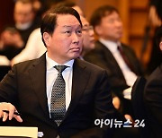 최태원 회장 "심려끼쳐 죄송…그룹 경영 차질 없도록 할 것"