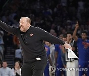 [NBA] 폭등하는 감독 연봉... '혹사왕' 티보듀 감독도 수혜 입는다