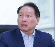 천문학적 재산분할에···최태원 회장, 계열사 대표 긴급 호출