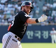 Tigers stay on top with Twins trailing as Eagles tap veteran Kim Kyung-moon