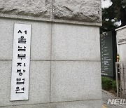 음주 뺑소니·경찰차 발길질…무면허 오토바이 운전자 실형