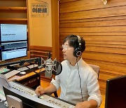 이문세, 13년 만에 돌아온 레전드 DJ "가슴 방망이로 때리는 것 같아" [Oh!쎈 포인트]