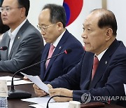 황우여 "전당대회, 가급적 올림픽 시작 전에 마쳐보겠다"