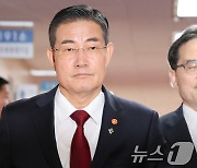 국무회의, 9·19 남북군사합의 효력 전면 정지안 의결