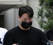 '압구정 롤스로이스' 운전자, 불법 도박사이트 운영진이었다