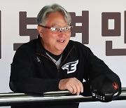 김경문 강공 드라이브…72억 타자 전격 2루수 투입, 한화 라인업 확 바뀌었다