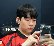 [LPL] '라이프 맹활약' FPX, TT에 2-1 승리