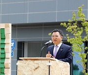 축사하는 송창권 제주도의회 환경도시위원장