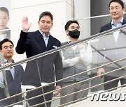 정용진 회장, 광폭행보…'쓱닷컴 리스크 해소·CJ와 협업' 결과물