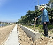 “무릎 맨치 둑으로 물을 우예 막노”…힌남노에 당했던 포항은 지금