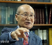 “10·26 재판, 전두환이 관여하면서 비극 시작…한마디로 개판이었다”[박주연의 색다른 인터뷰]