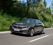 BMW 월간 수입차 판매 1위…벤츠는