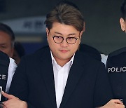 “세계적인 천재 아티스트 김호중에 관용을” 청원글에 KBS가 답했다