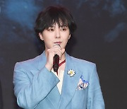 ‘카이스트 교수 된’ GD, 하늘색 정장 입고 파격 임명식→7년만 컴백 예고 “곧”[종합]