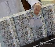 원/달러 환율, 사흘 연속 하락…3.0원 내린 1,373.0원