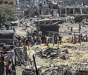 MIDEAST-GAZA-JABALIA REFUGEE CAMP-WATER