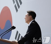 尹 "북한 비열한 도발까지 감행…좌시 않고 압도적 대응"(종합)