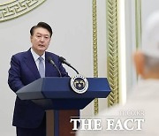 윤 대통령 "국가 위해 헌신한 영웅·유족 예우는 국가 책무"