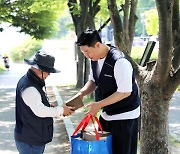 쓰레기 줍고 일회용 줄이고... 이디야커피, 춘천 환경정화