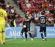 ‘이강인-주민규 골’ 한국, 싱가포르 원정 전반 2-0(진행중)