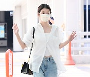 아이유, 편안한 꾸안꾸 공항 패션 [SE★포토]