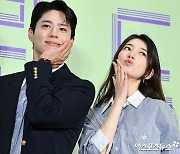 '연인 된' 수지♥박보검, 개봉 첫날 1위…무대인사까지 화제