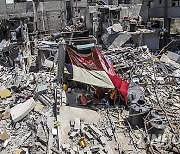 MIDEAST-GAZA-JABALIA REFUGEE CAMP-RUBBLE