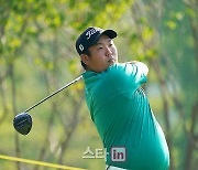 [포토] 김찬우 '파워샷으로 승부한다'