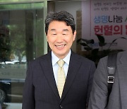 의대 총장들과 면담 마친 이주호 부총리