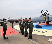 F-4 팬텀 퇴역식 찾은 신원식 장관