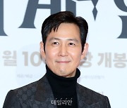 최대주주 이정재 ‘아티스트유나이티드’와 경영권 분쟁 들어간 ‘래몽래인’…주가 치솟아